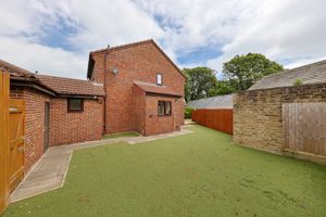 Ash Tree Close